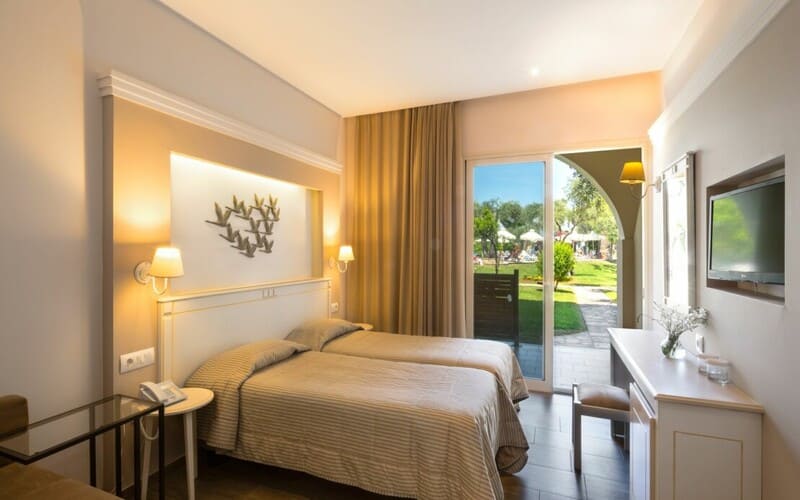 DELFINIA HOTEL